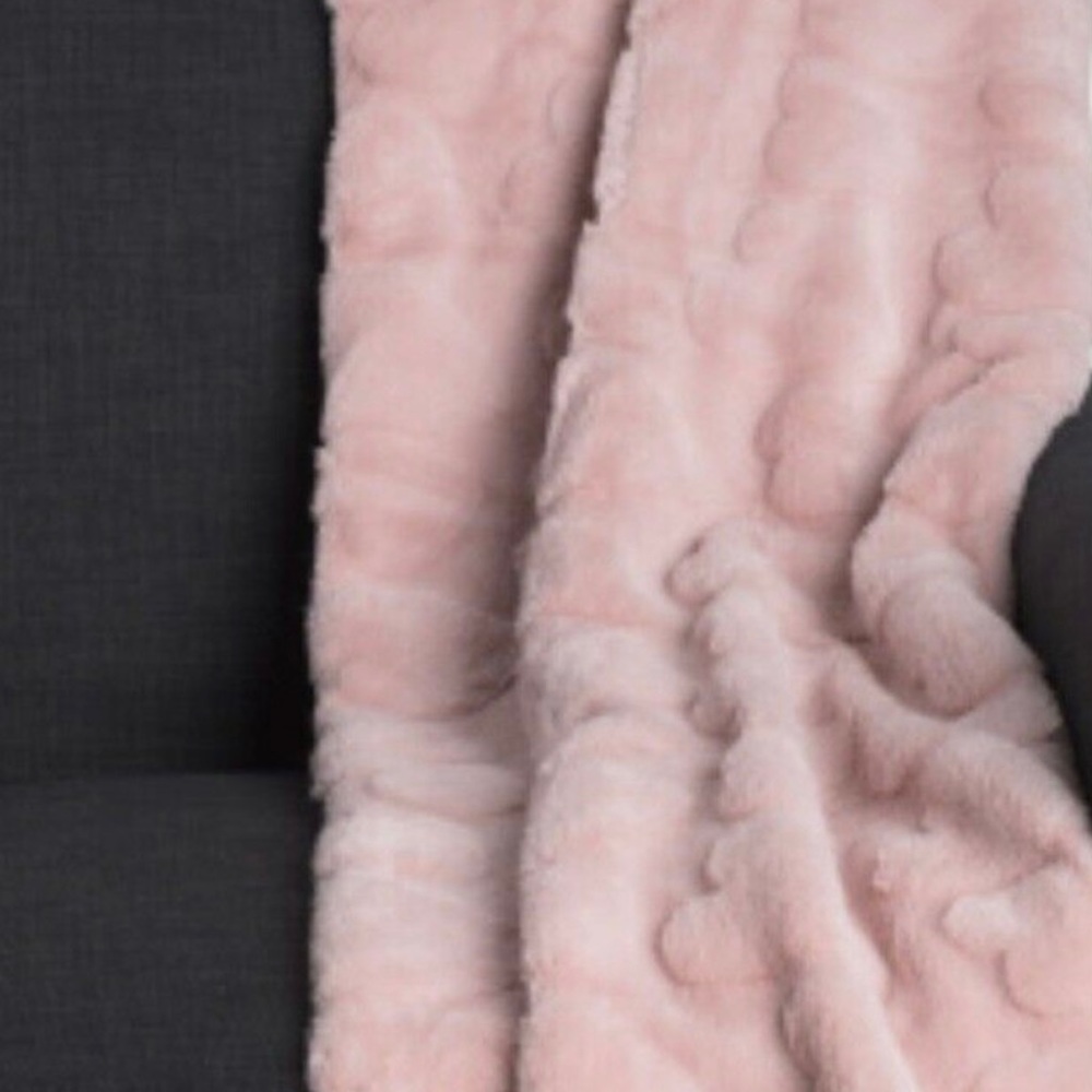 Rachel Zoe faux fur pink tossed heart throw blanket. Brand new in package